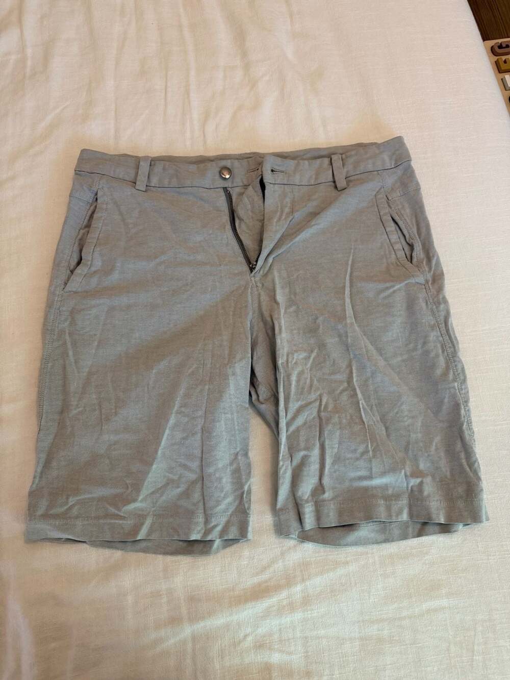 Lululemon ABC Classic Fit Short 9 inch